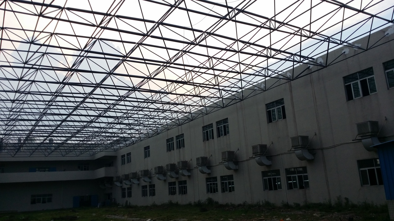 江門(mén)新輝工廠中廳網(wǎng)架項(xiàng)目